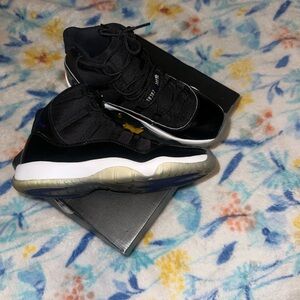 Jordan Kids Sneakers in Black and White